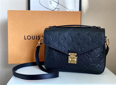 metis black louis vuitton|louis vuitton pochette metis navy.